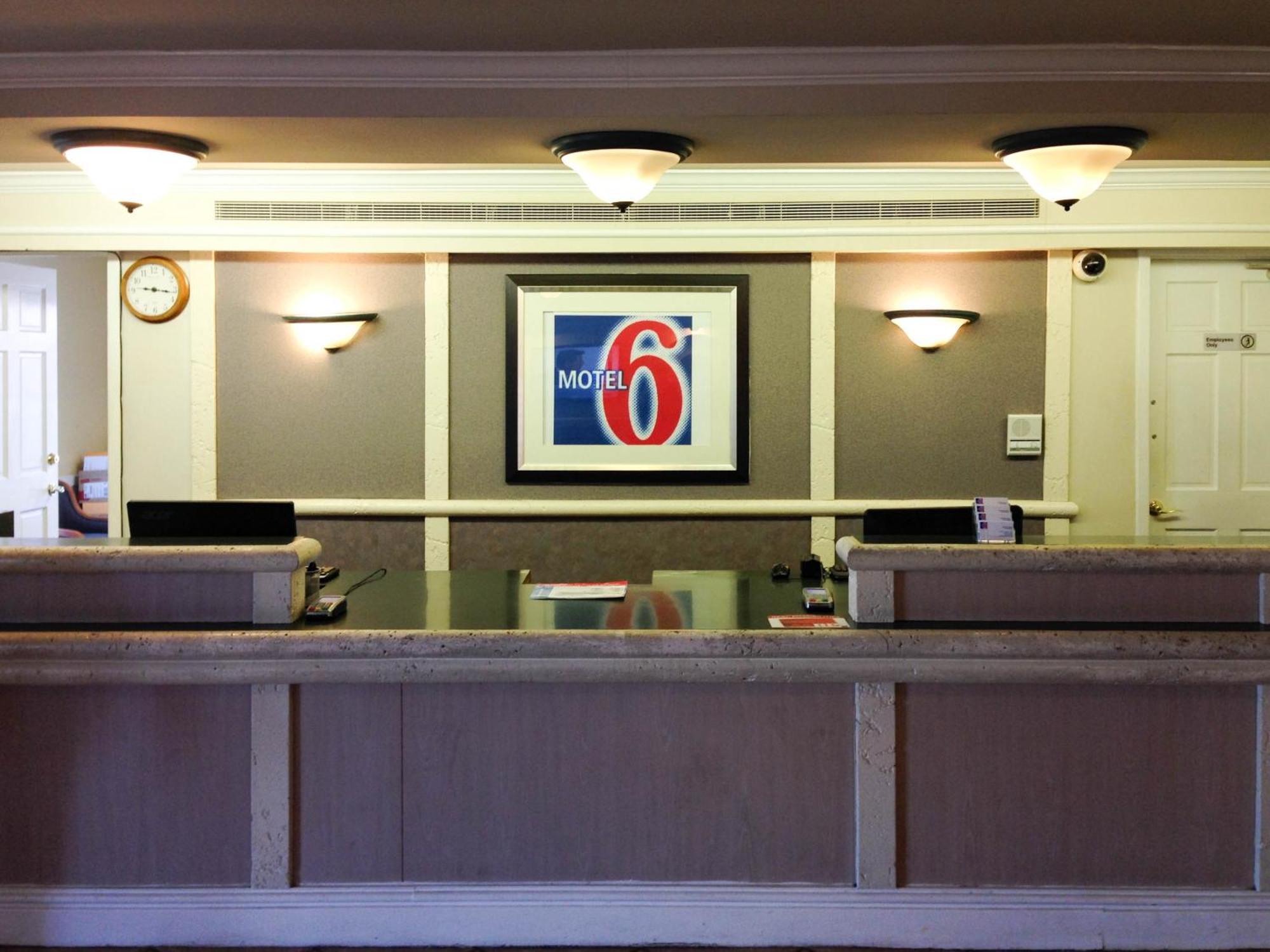 Motel 6-Monroe, La ภายนอก รูปภาพ