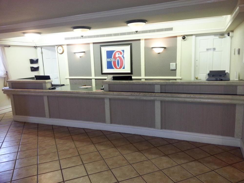 Motel 6-Monroe, La ภายนอก รูปภาพ